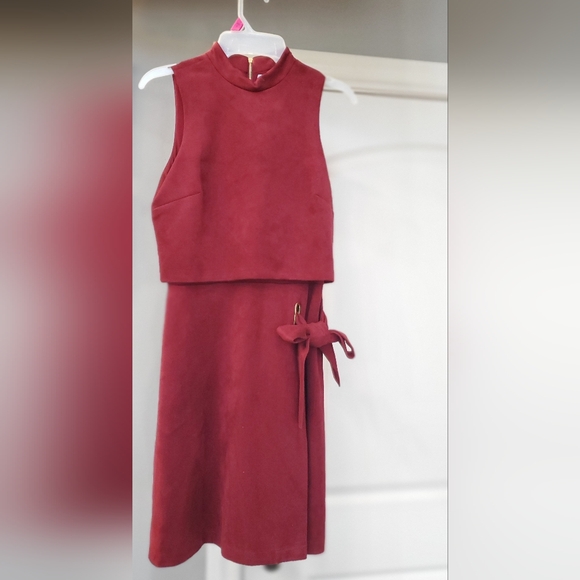 Antonio Melani burgundy faux suede size zero bow mock neck - Picture 2 of 7